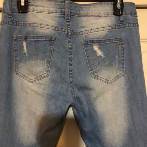 VIP  Ripped Jeans Size 3/4 - Picture 3 of 7